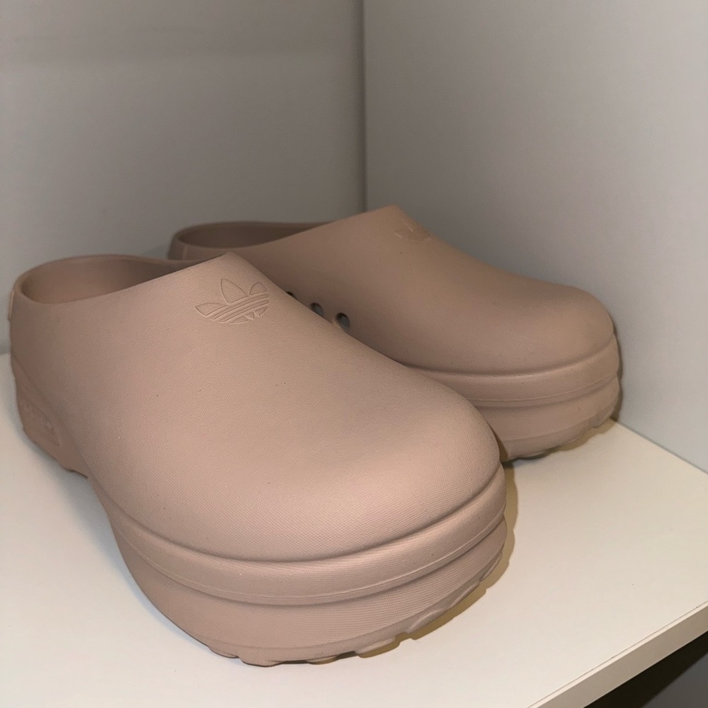 adidas Women's Adifom Stan Smith Mules